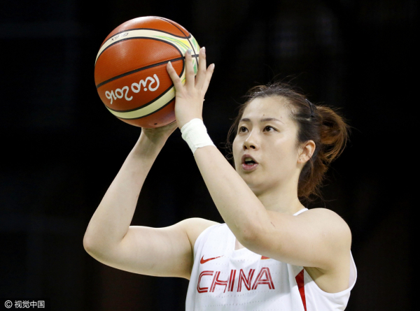 奥运女篮小组赛: 中国vs西班牙,陈晓佳罚球.