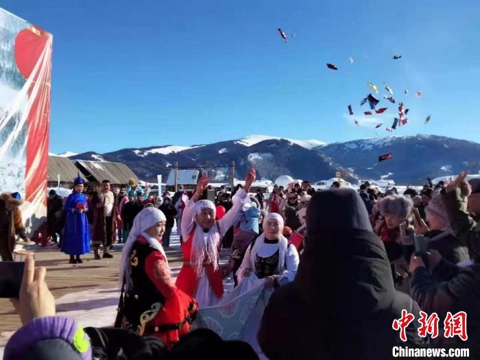 冰雪游熱新疆阿勒泰春節假期旅游接待數量效益雙增長