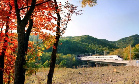 沿著這條高鐵線路 看吉林絕美秋景